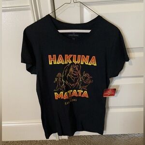 Hakuna Matata Lion King tee NWT women’s size xl (15-17) black Disney